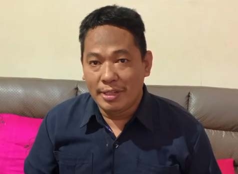 Rhea seeks police protection, posts videos of father being mobbed and injured watchman.