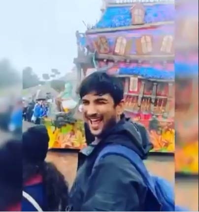 Old video of Sushant enjoying his day out in Paris surfaces.