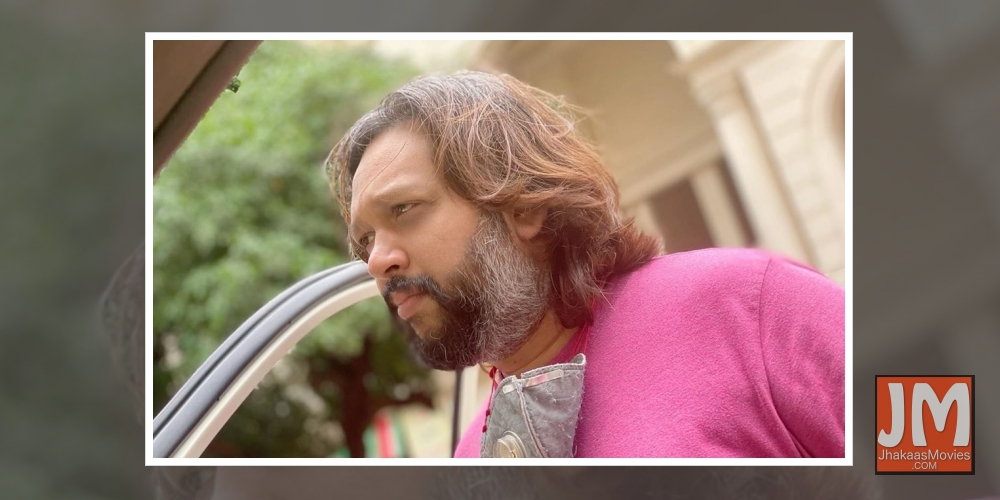 Producer Bardapurkar requests Maha CM to support digital release of Marathi films with subsidy