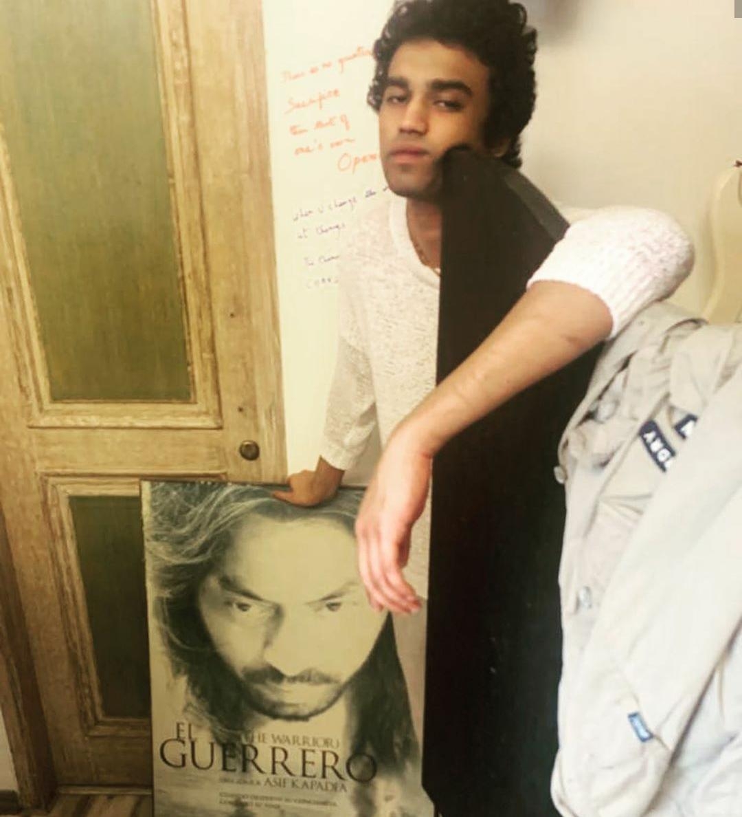 Irrfan Khan used to write notes on the walls of his son's room.