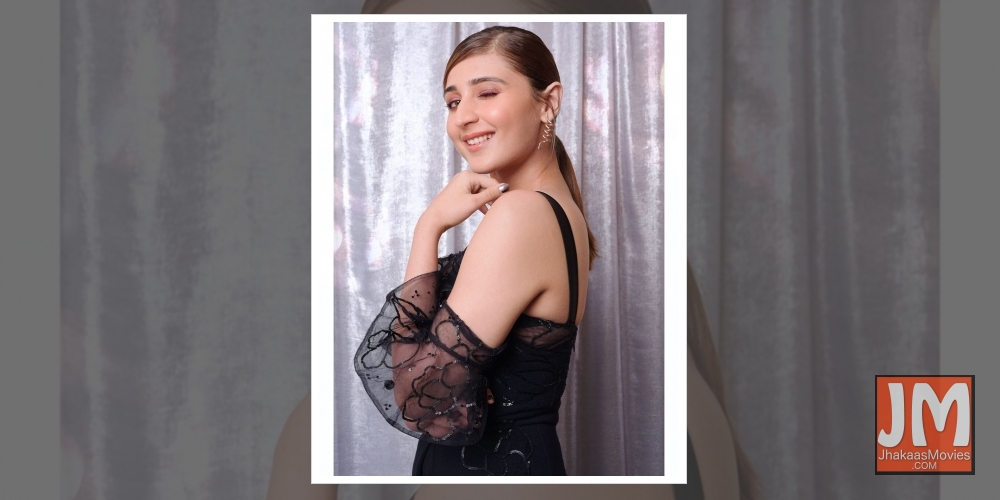 Singer Dhvani Bhanushali.