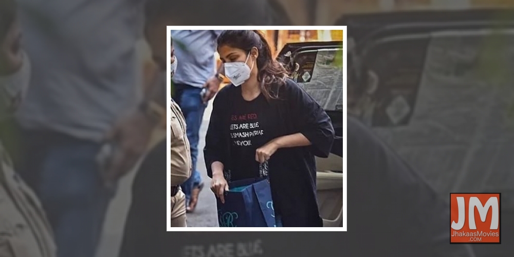 Mumbai court reserves order on Rhea's bail plea till Fri