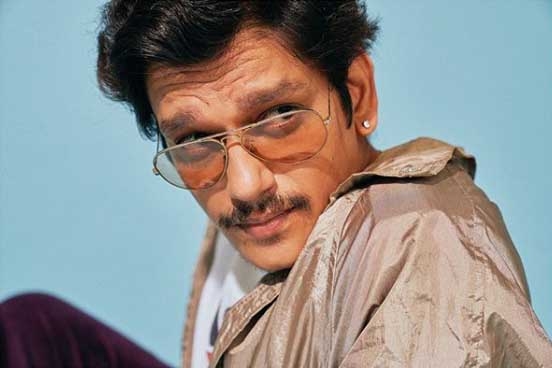 Vijay Varma finds an answer to 'Rasode mein kaun tha'.
