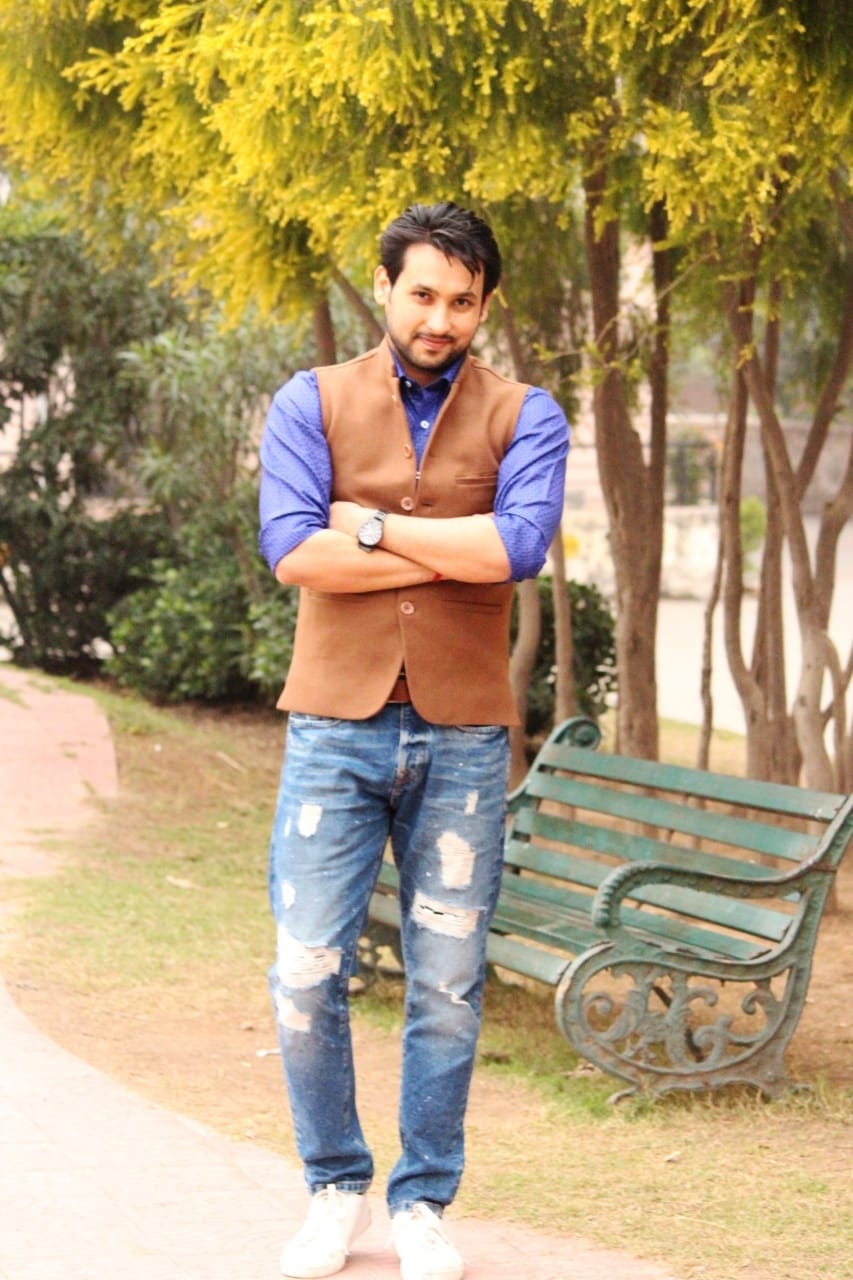TV actor Sanjay Kaushik.