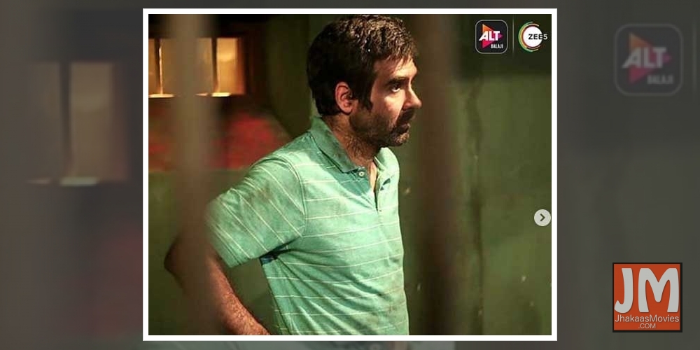 Mukul Chadda to be Divyenndu Sharma's on-screen dad.