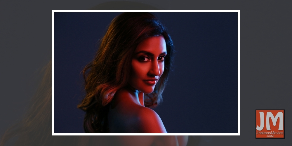 Chris Gayle adds Jamaican flavour in new music video, 'Groove'.