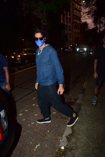 Mumbai: Actor Arjun Rampal seen at Bandra in Mumbai on Sep 13, 2020. (Photo: IANS)
