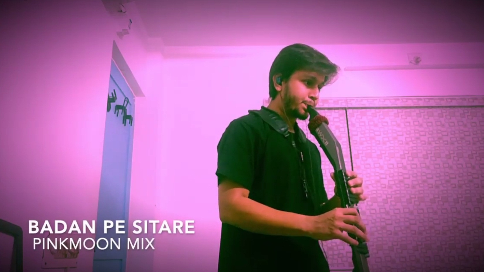 Namit Das' new musical turn: Actor tries recreating Rafi's 'Badan pe sitare'.