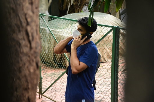 Mumbai: Actor Aditya Roy Kapoor seen at Bandra in Mumbai on Sep 15, 2020. (Photo: IANS)