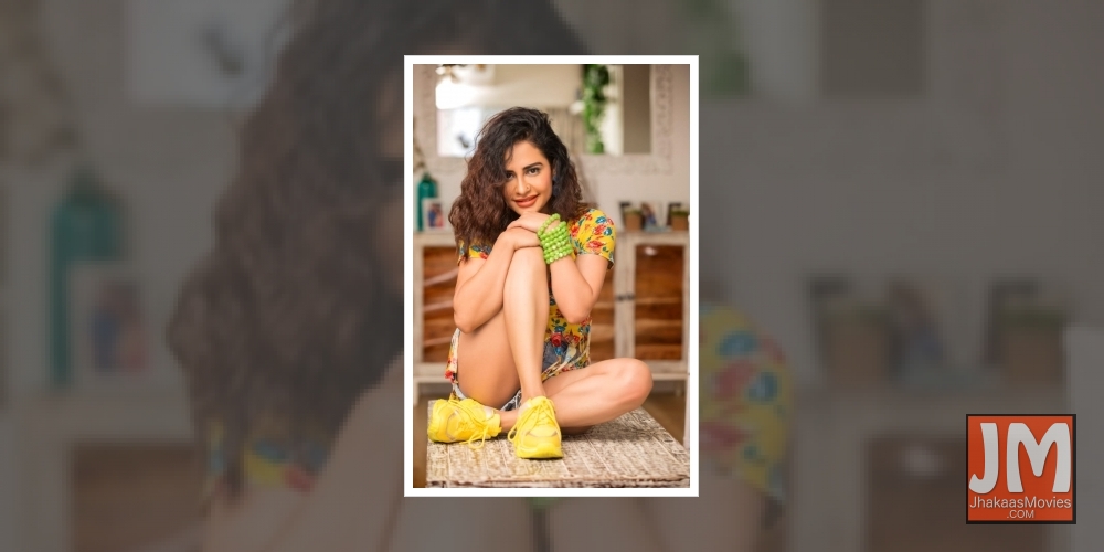 Kriti Sanon dated Sushant Singh Rajput, claims Lizaa Malik.