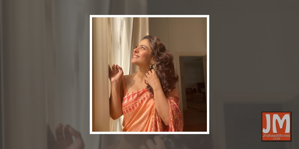 Kajol's daughter turns shutterbug for mom