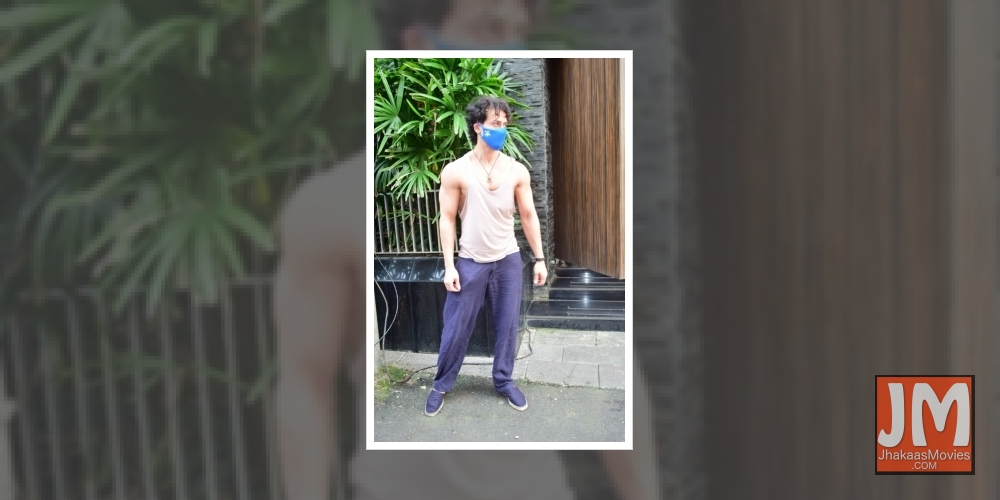 Mumbai: Actor Tiger Shroff seen in Mumbai's Bandra on September 20, 2020.