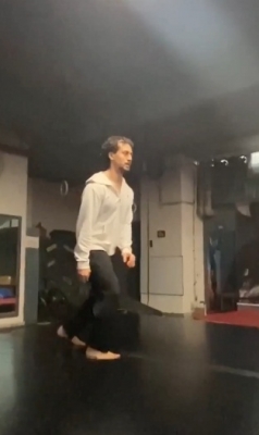 Tiger Shroff shares flying kick video after injury. (source:insta)