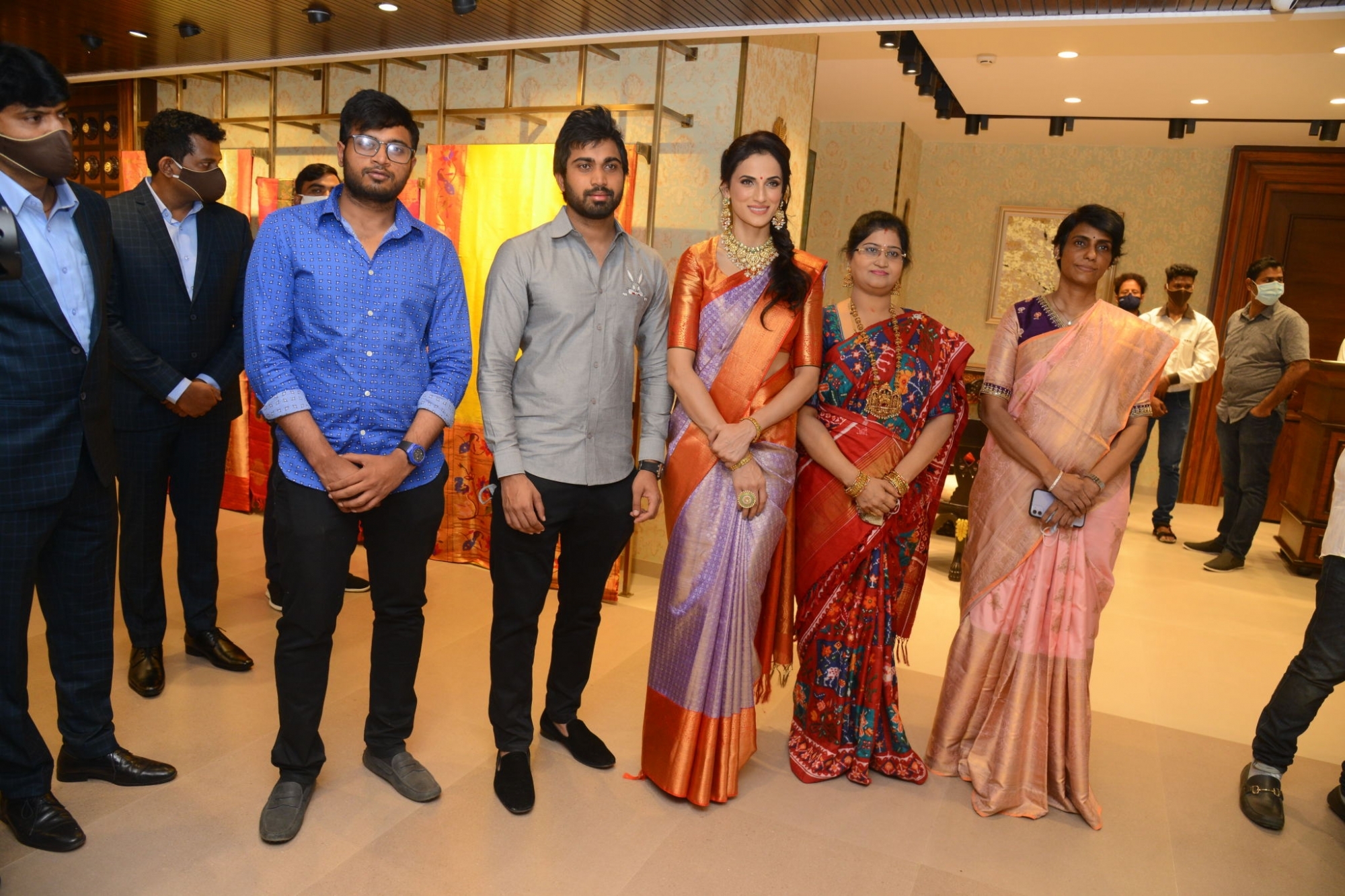 Shilpa Reddy Inaugurated VRK Silks at Jubilee Hills