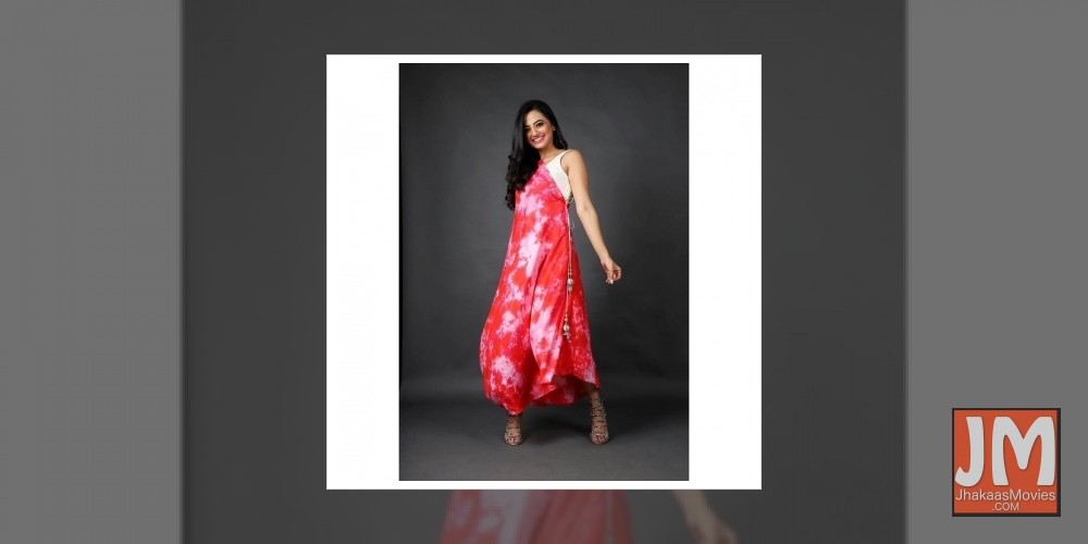 Helly Shah shows 'self love' through fashion.