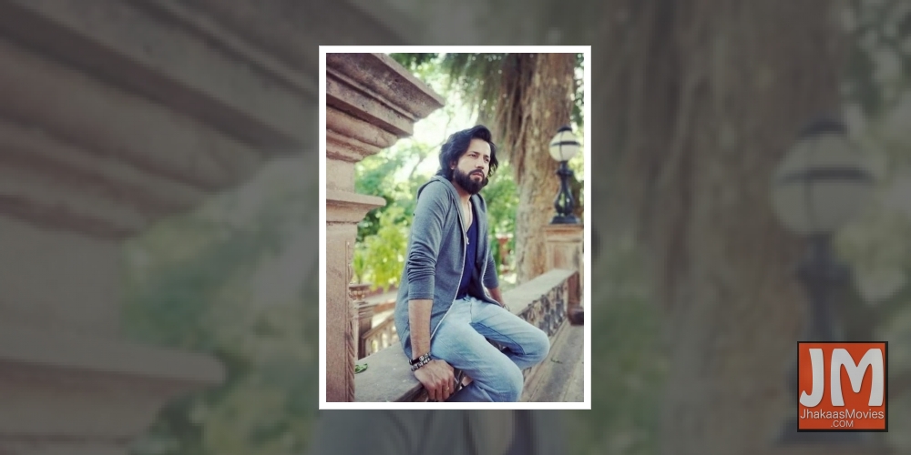 Sumeet Vyas sports new bearded look, impresses colleagues and fans