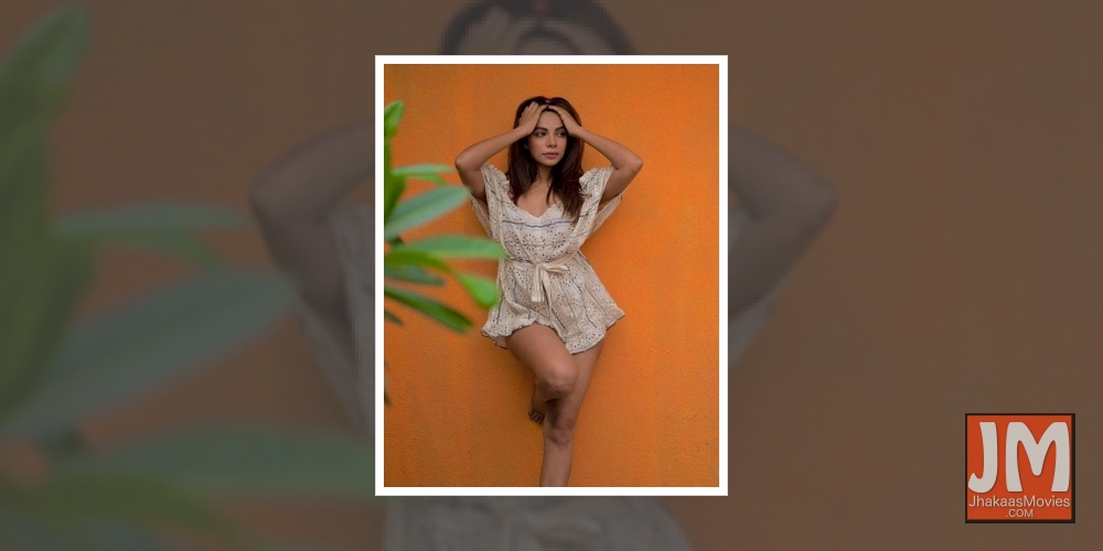 Tanvi Thakkar, Mohit Abrol in Aniruddh Dave's debut production.