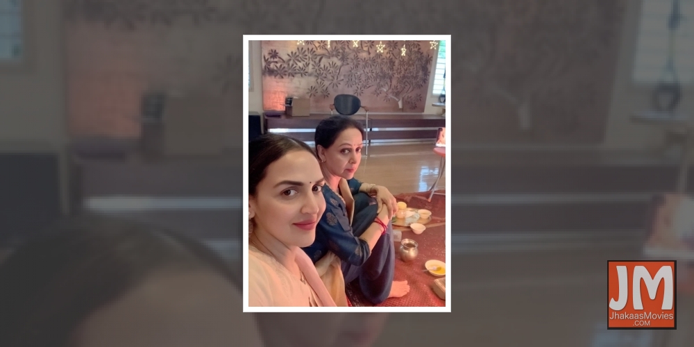 Hema Malini performs havan on daughter Esha Deol's birthday.