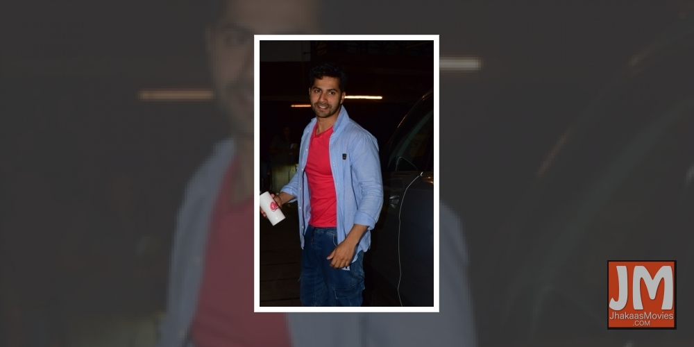 Mumbai: Actor Varun Dhawan spotted at Juhu  in Mumbai on Mar 04, 2020.