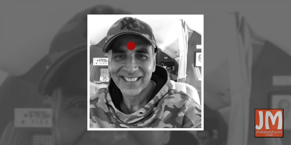 Akshay Kumar dons red bindi to promote 'Laxmii', netizens react'.
