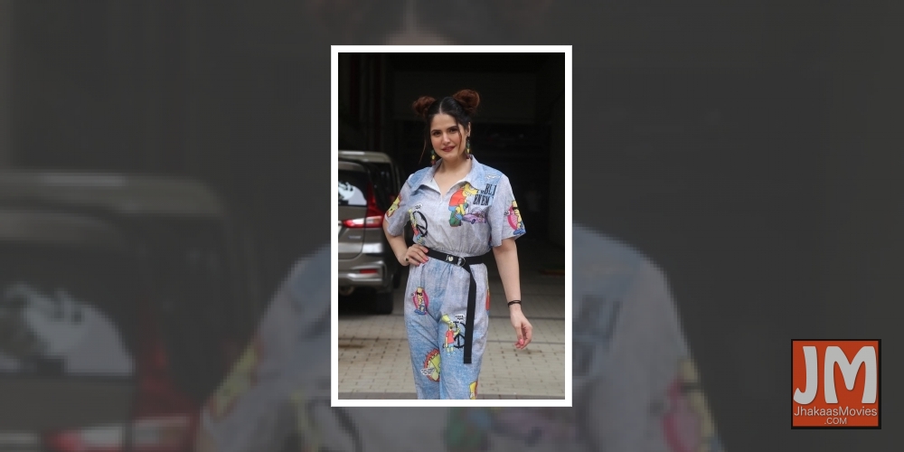 Zareen Khan starts her website