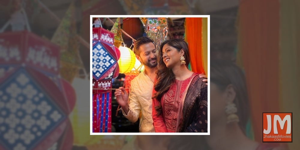 Vatsal Sheth, Ishita Dutta go kandil shopping to support local business