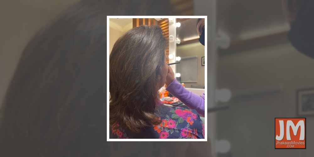 Neetu Kapoor misses late husband Rishi Kapoor as she returns on set.