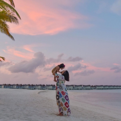 Neha Dhupia, Angad Bedi pen birthday wishes for their 