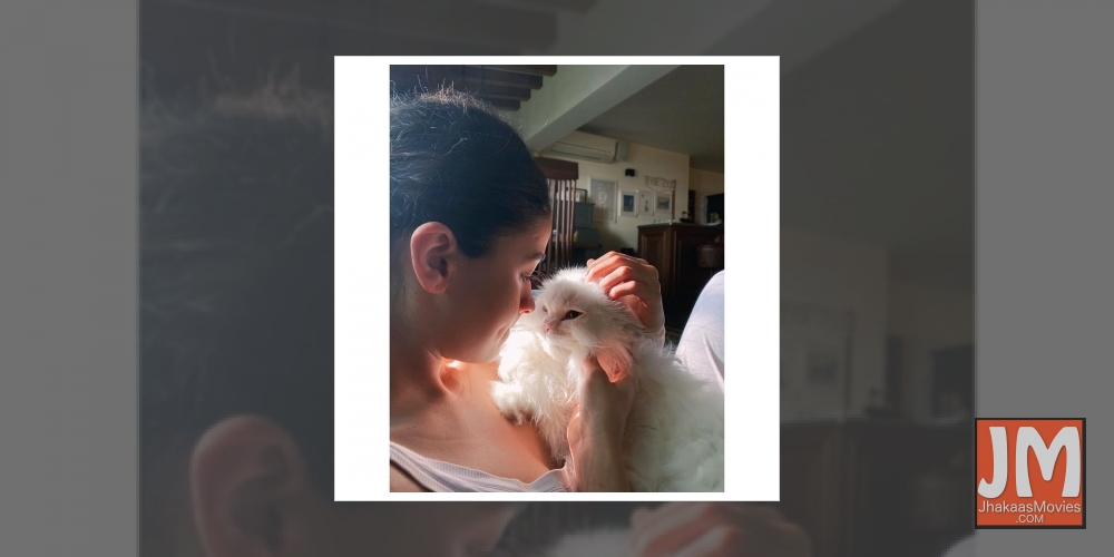 Alia Bhatt shares a picture with her muse.