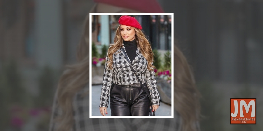 Why Kelly Brook never feels sexy