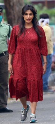 Abhishek, Chitrangda