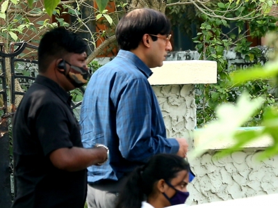 Abhishek, Chitrangda