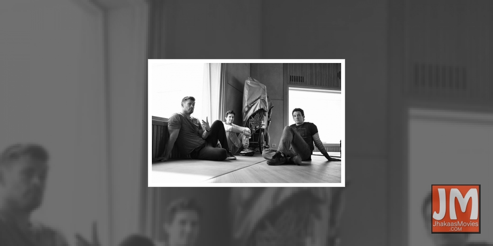 Chris Hemsworth: Great to be back on set.