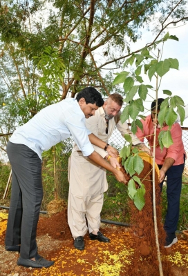 Sanjay Dutt urges people to plant more trees