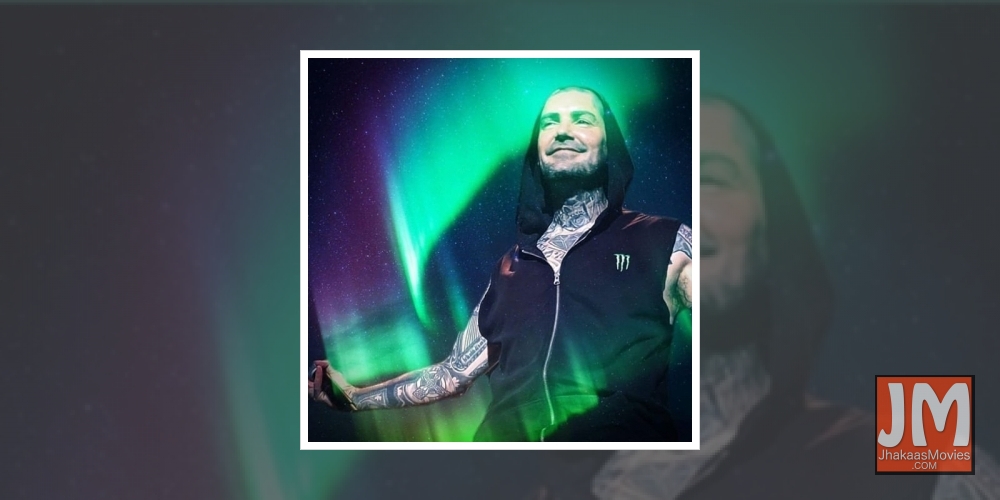 Boyzone star Shane Lynch 'blessed' after reuniting with wife image