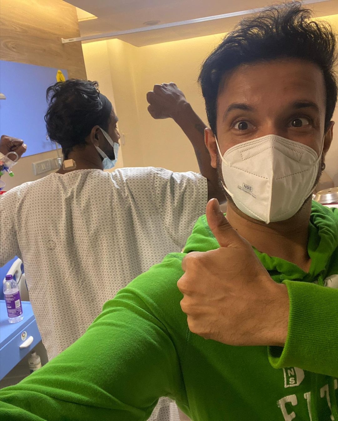 Aamir Ali shares Remo D'Souza's health update with pics.