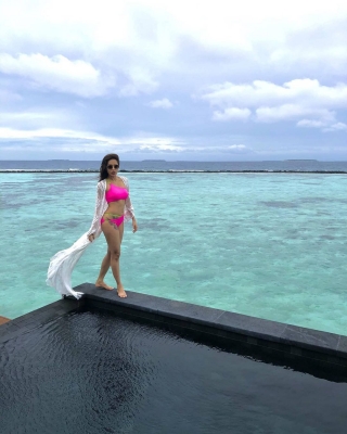 Nushrratt looks electrifying in hot pink bikini in appreciation post.