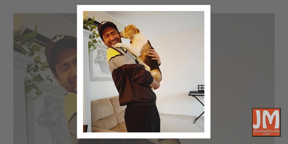 Vicky Kaushal shares adorable picture posing with 'padosan'