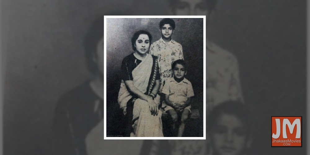 Big B posts throwback picture with mother, brother