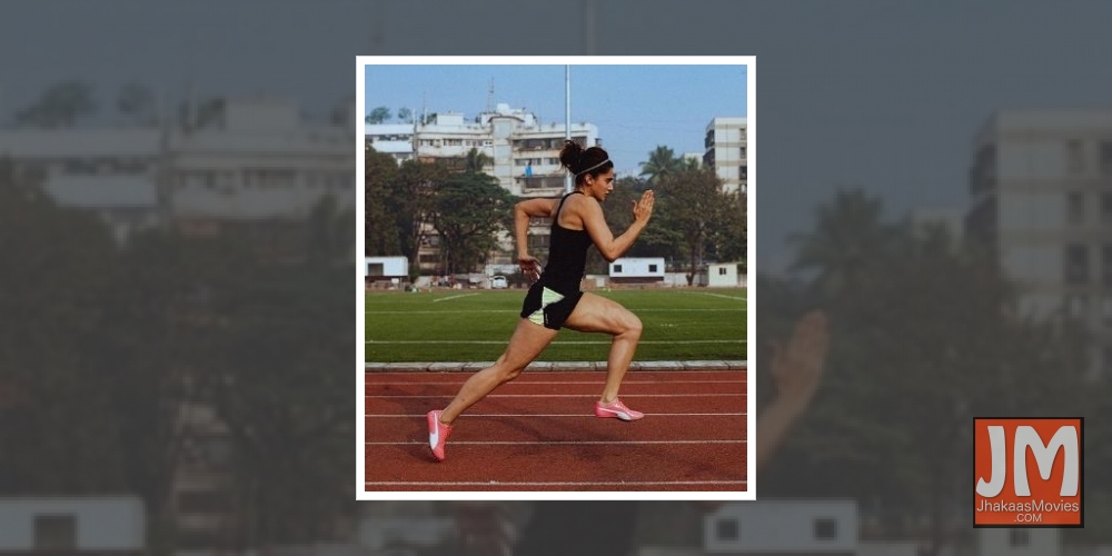 Taapsee Pannu showcases muscular frame in new pic