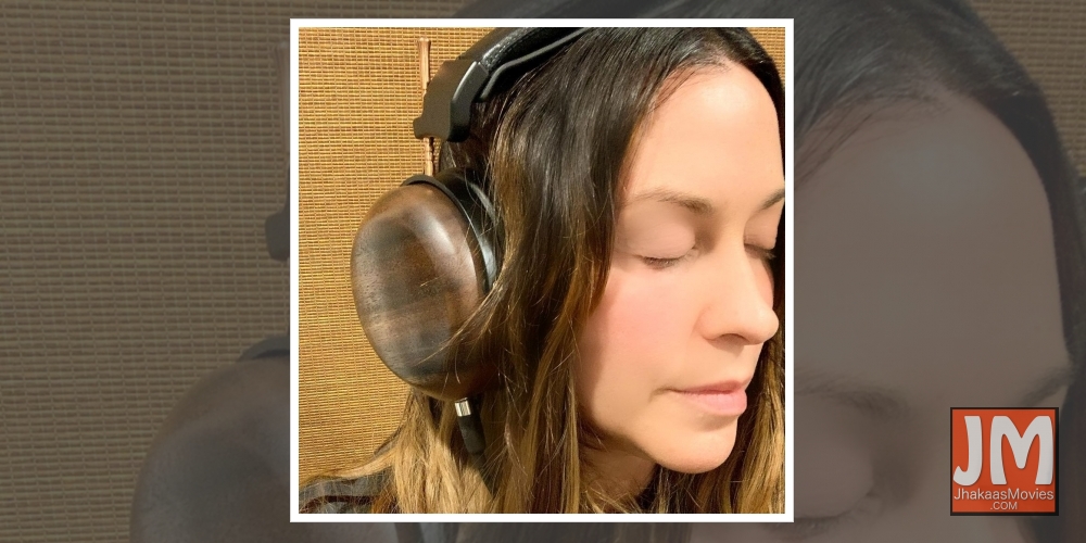 Alanis Morissette finds some of the Christmas carols 'devastating'