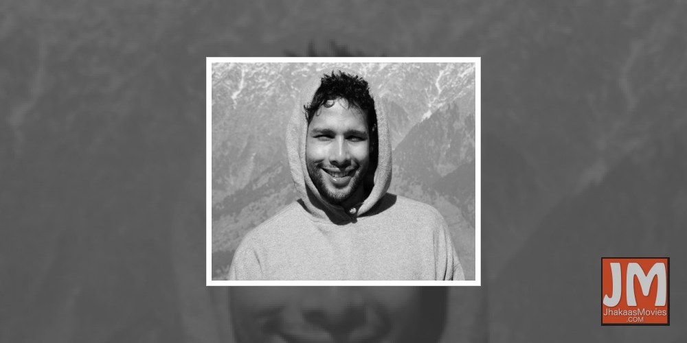 Siddhant Chaturvedi turns on poet mode again