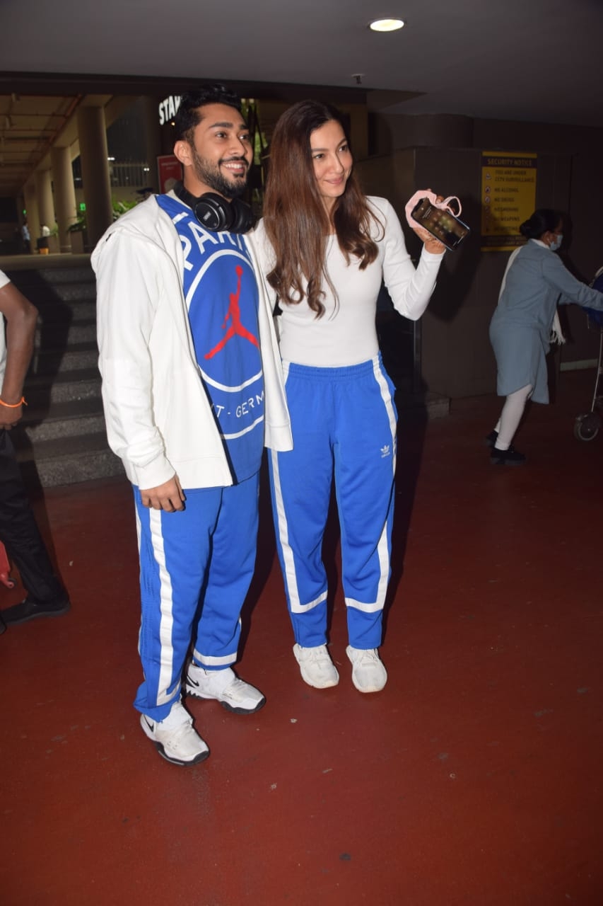 Mumbai:  Gauahar Khan & His Husband ZaidDarbar Spotted At Airport Arrival. (Photo: IANS)
