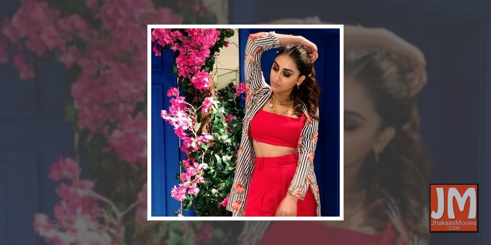 TV star Krystle D'souza is just 'phooling' around!