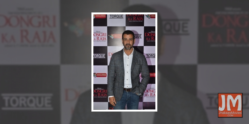 Ronit Roy turns teacher for 'Candy'