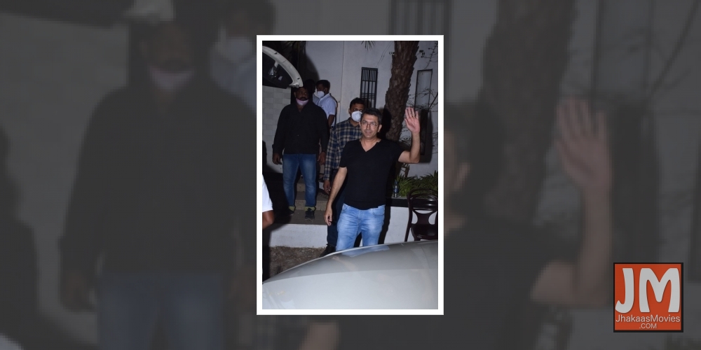 Mumbai:   Indian Filmmaker Kunal Kohli Reaches at Alibaug for Bollywood Actor Varun Dhawan's Wedding  on 23 jan 2021.