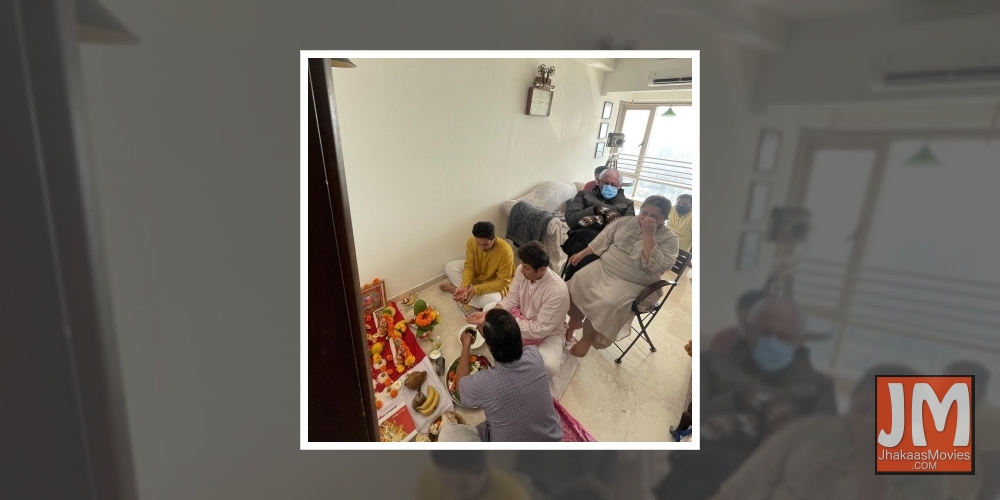 When #BernieSanders joined Adhyayan Suman's housewarming puja.