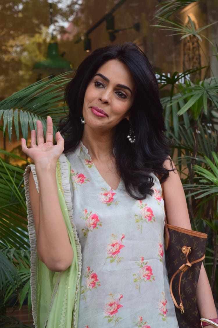Mumbai: Mallika Sherawat seen at  Kitchen Garden Juhu on 21 jan 2021. (Photo: IANS)