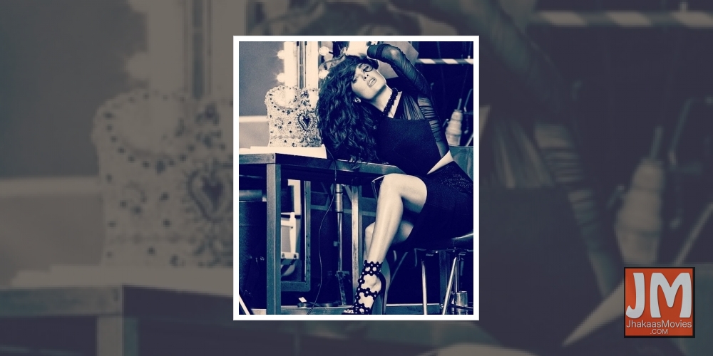 'Leggy lass' Salma Hayek posts stunning #tbt