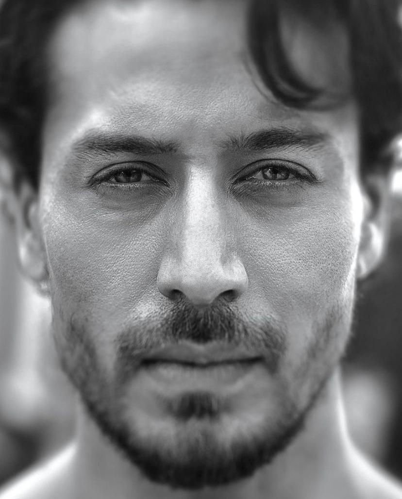 Tiger Shroff joins hand with Mahesh Bhupathi to expand his brand